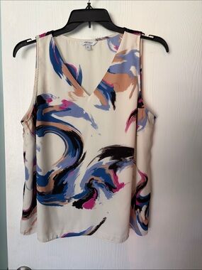 Nine West Cream Abstract Swirl V-Neck Sleeveless Top